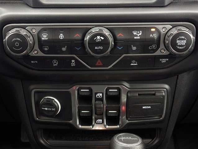 2022 Jeep Gladiator Overland