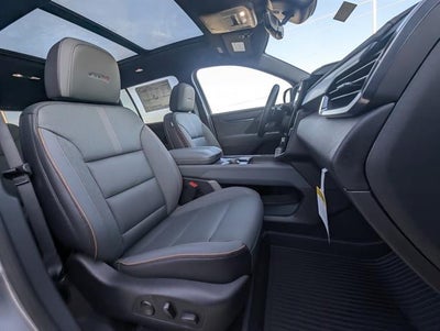 2026 GMC Acadia AWD AT4