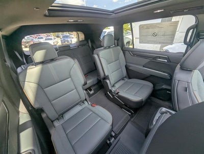 2026 GMC Acadia AWD AT4