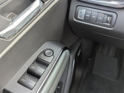 2026 GMC Acadia AWD AT4