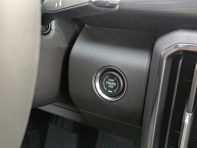 2026 GMC Acadia AWD AT4