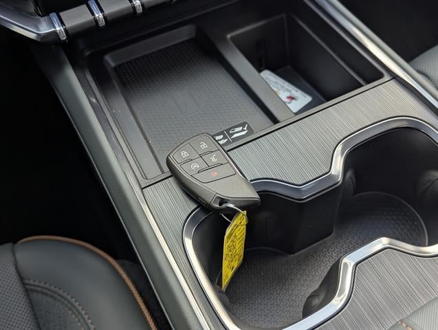 2026 GMC Acadia AWD AT4