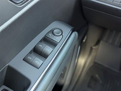 2026 GMC Acadia AWD AT4