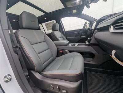 2026 GMC Acadia AWD AT4