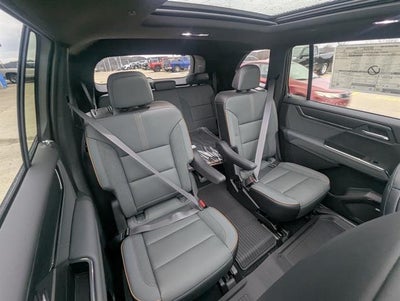 2026 GMC Acadia AWD AT4