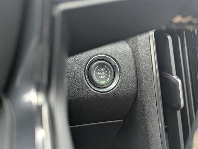 2026 GMC Acadia AWD AT4