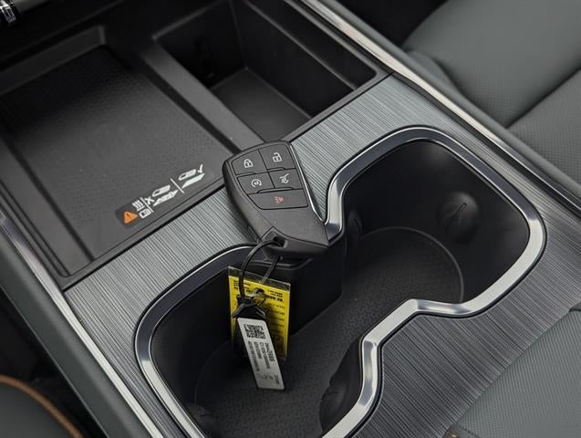 2026 GMC Acadia AWD AT4