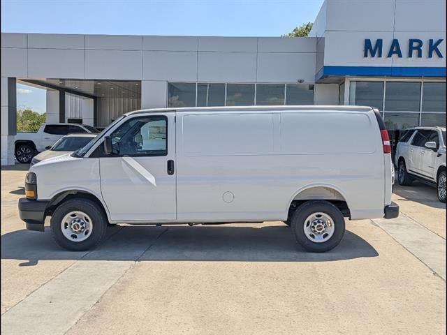 2026 GMC Savana Cargo Base