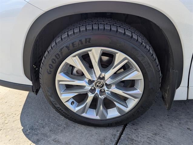2022 Toyota Highlander Limited