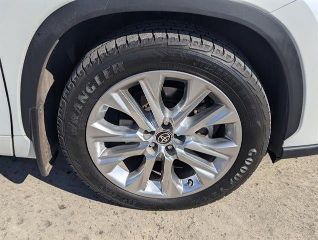 2022 Toyota Highlander Limited