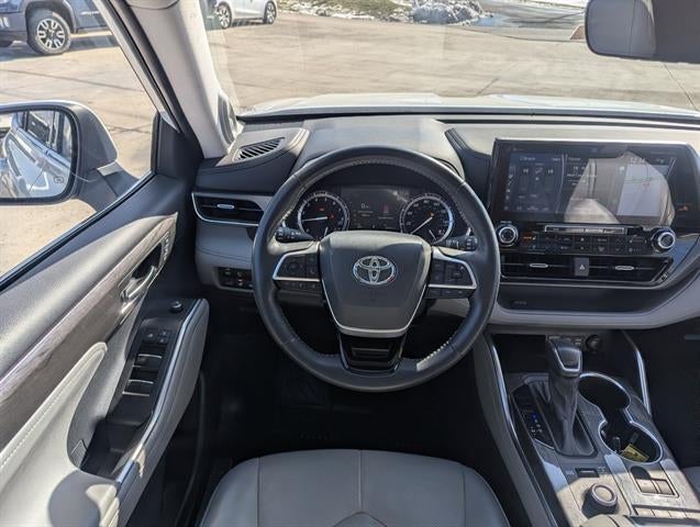 2022 Toyota Highlander Limited