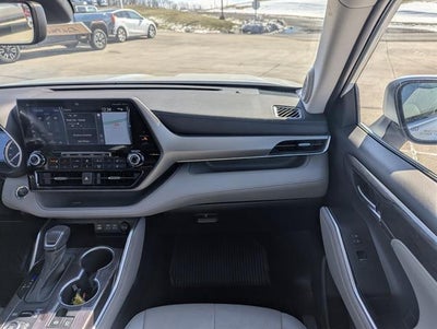 2022 Toyota Highlander Limited