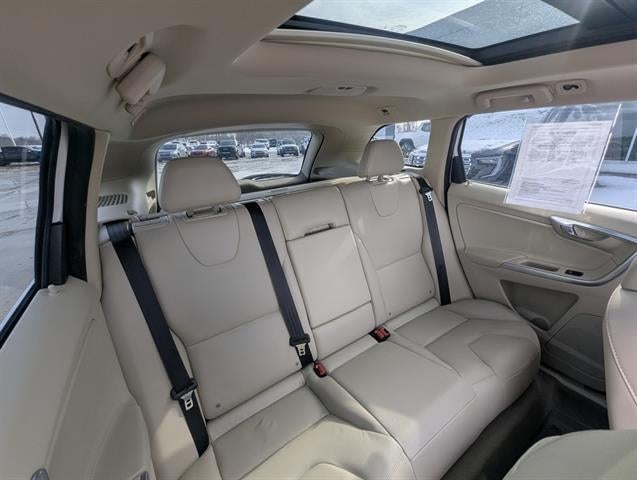 2015 Volvo XC60 T6 Premier Plus