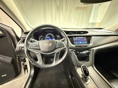 2017 Cadillac XT5 Luxury FWD