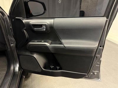 2022 Toyota Tacoma 4WD SR