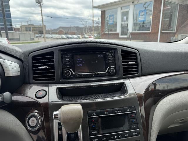 2015 Nissan Quest SV