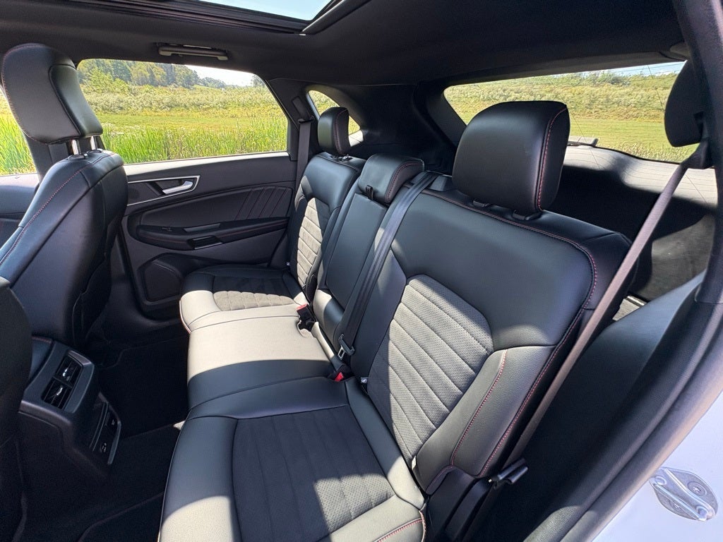 2021 Ford Edge ST Line