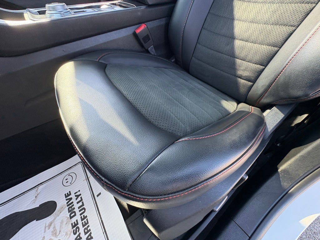 2021 Ford Edge ST Line