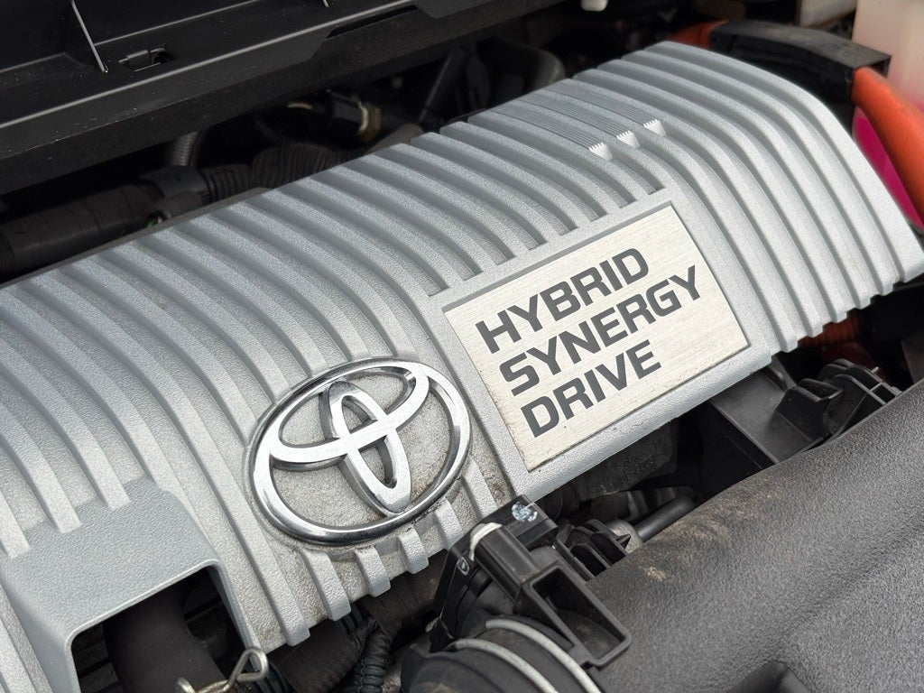 2014 Toyota Prius v Two