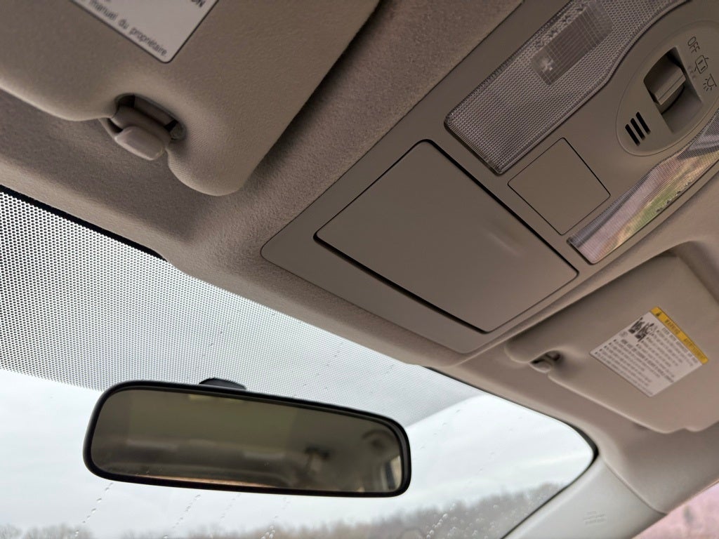 2014 Toyota Prius v Two