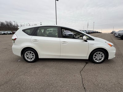 2014 Toyota Prius v Two