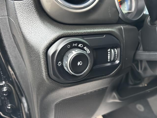 2023 Jeep Wrangler Sahara Altitude