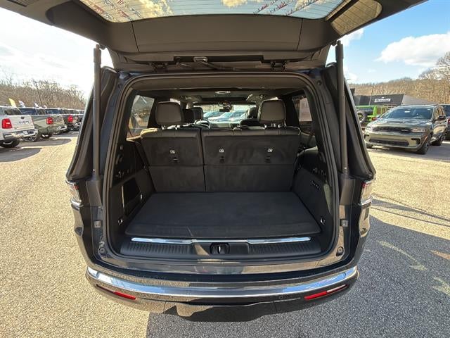 2023 Jeep Grand Wagoneer Series III