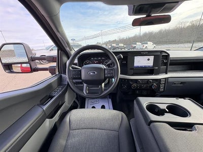 2026 Ford Super Duty F-350 DRW XLT