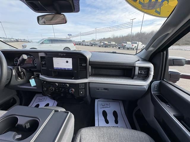 2026 Ford Super Duty F-350 DRW XLT