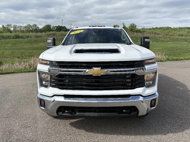 2024 Chevrolet Silverado 3500HD CC LT