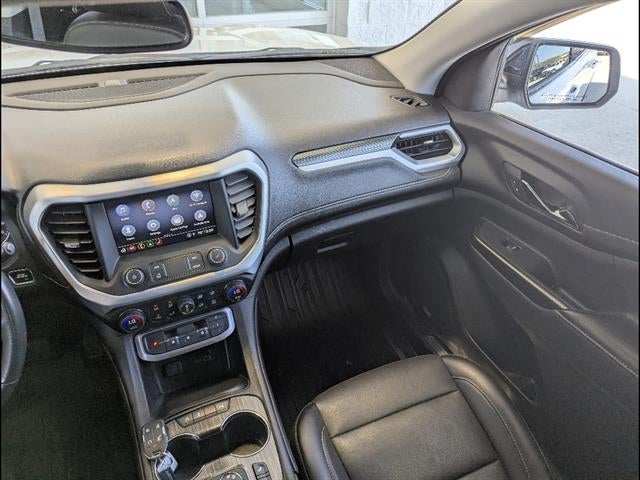 2021 GMC Acadia SLT