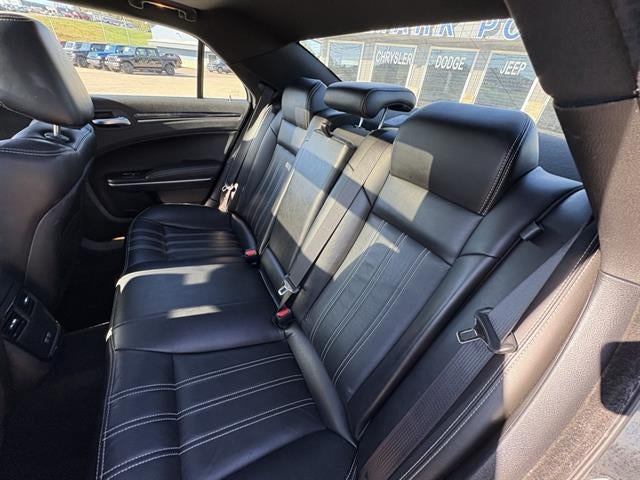 2022 Chrysler 300 S V6