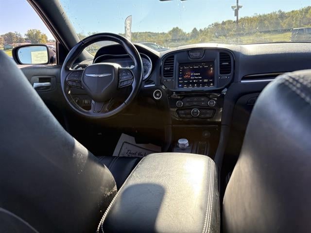 2022 Chrysler 300 S V6