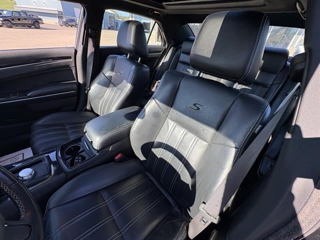 2022 Chrysler 300 S V6