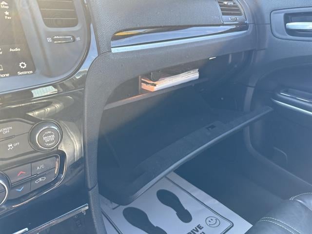 2022 Chrysler 300 S V6