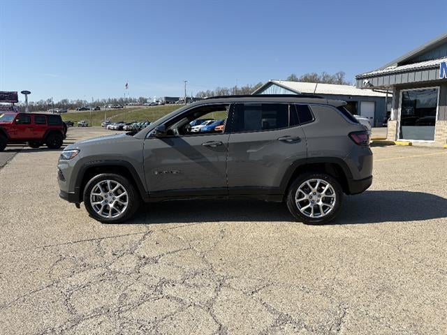 2023 Jeep Compass Latitude Lux