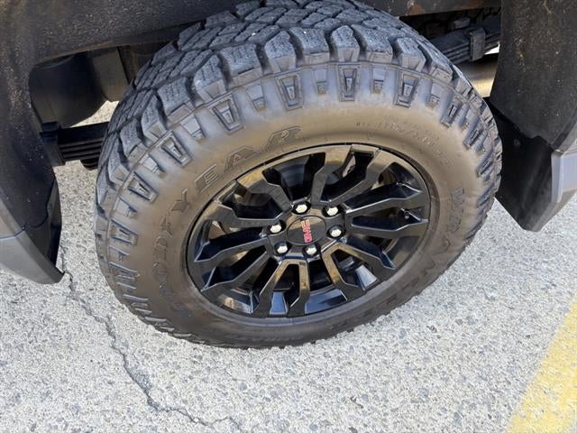 2023 GMC Sierra 1500 AT4X