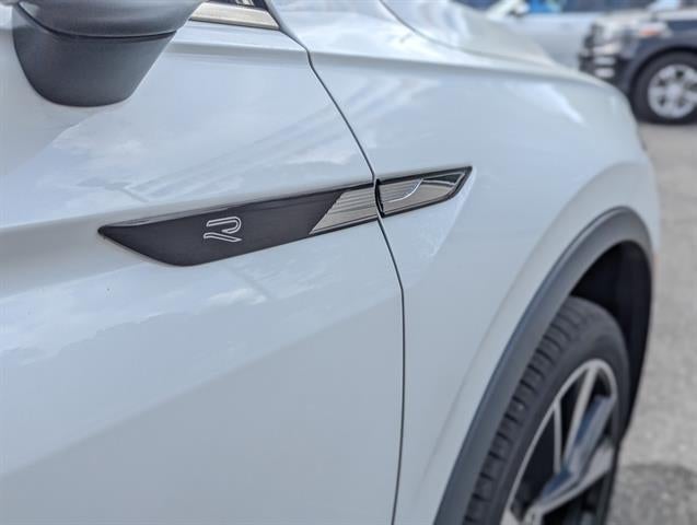 2022 Volkswagen Tiguan 2.0T SEL R-Line 4Motion