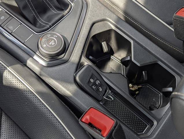 2022 Volkswagen Tiguan 2.0T SEL R-Line 4Motion