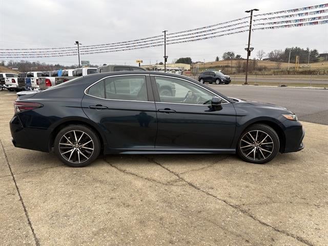 2021 Toyota Camry SE 4dr Sedan