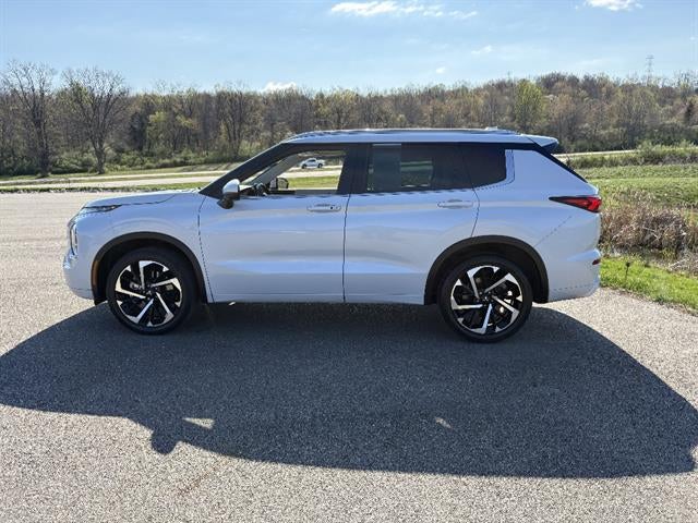 2023 Mitsubishi Outlander SEL