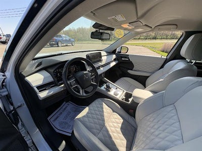 2023 Mitsubishi Outlander SEL